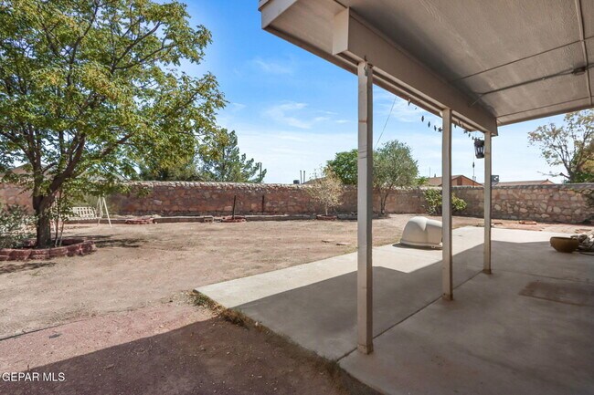 Building Photo - 2376 Joshua Louis Dr