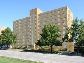 Building Photo - Plaza 209 Apartments