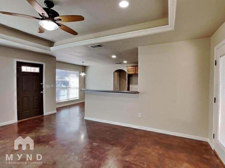 Building Photo - 124 Jolin Ln
