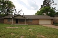 Building Photo - Coming Soon!  Remodeled 3 Bedroom 2 Bath! Large Yard!