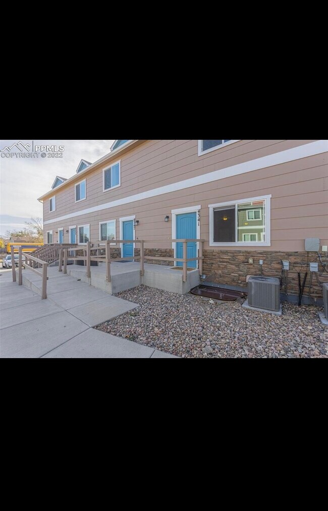 Building Photo - 4341 River Line Grv