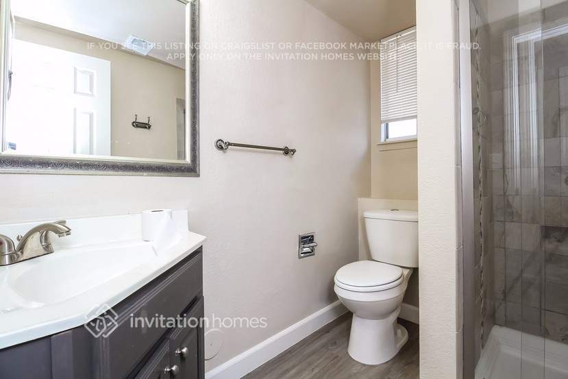 Building Photo - 1154 W 132nd Pl