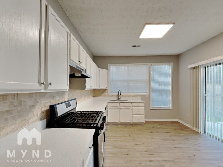 Building Photo - 2587 Riverwood Spring