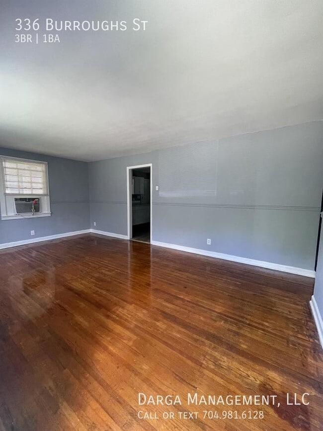 Building Photo - 336 Burroughs St