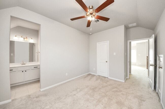 Building Photo - 1930 Waters Branch Dr