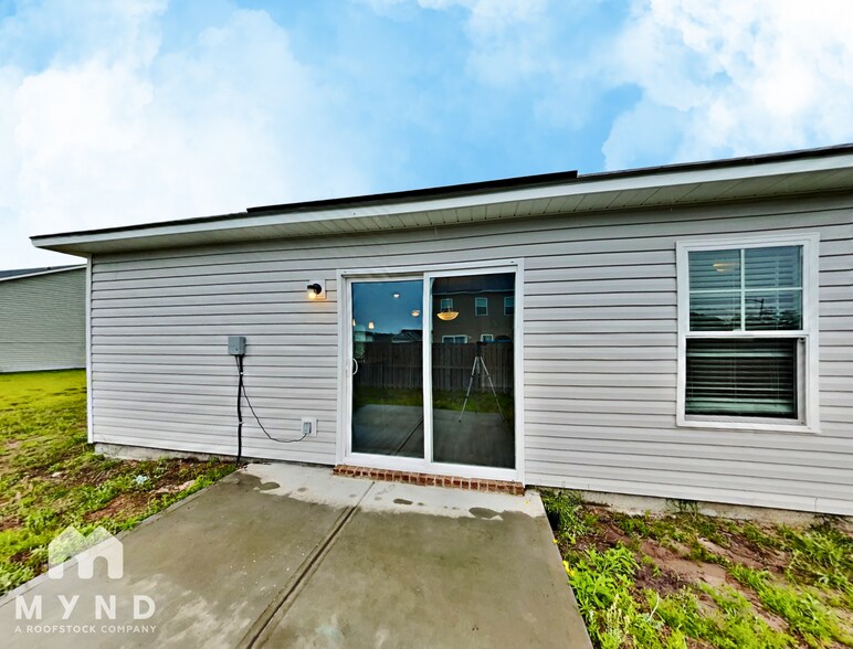 Building Photo - 102 Allen Ct