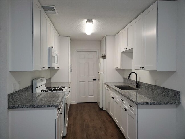 Building Photo - 2508 Howellwood Way