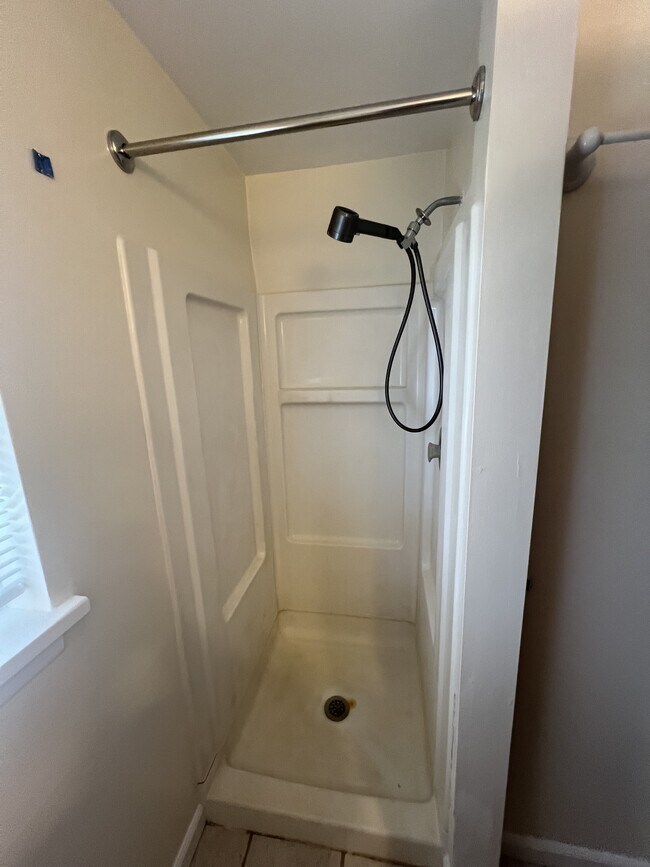 Building Photo - 1232 Park Rd