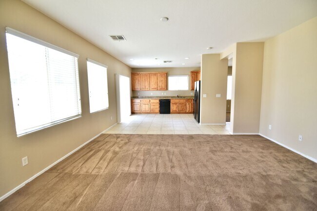 Building Photo - Beautiful 4BED/3BATH/CAR home located in SW Las Vegas!