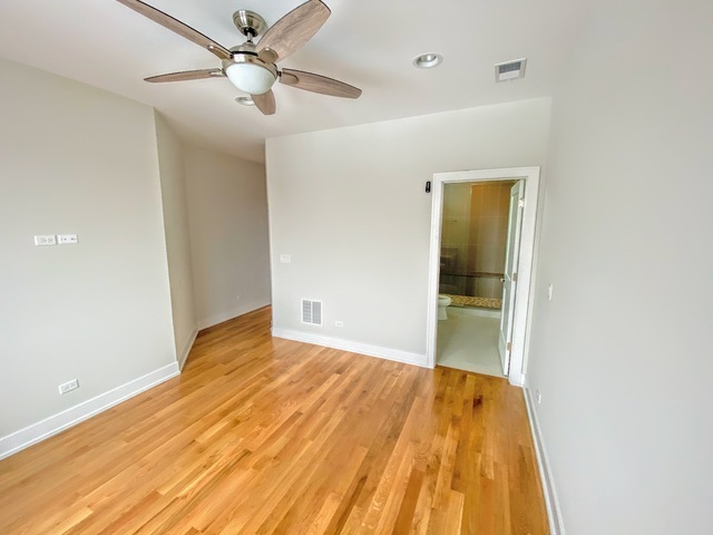 Building Photo - 3203 N Ridgeway Ave