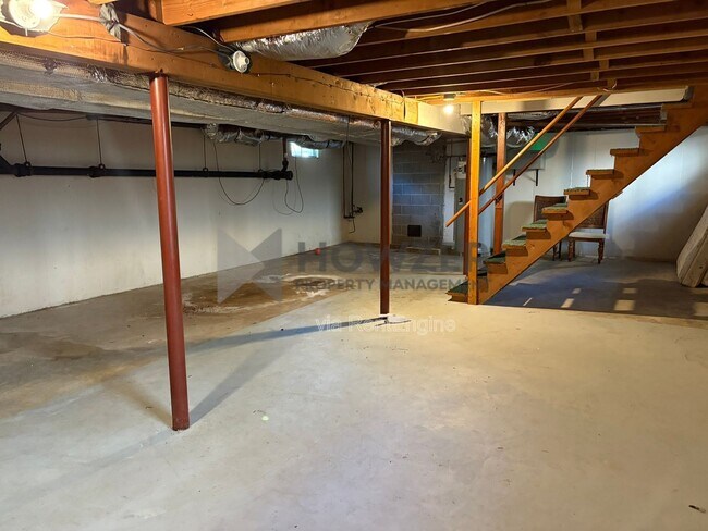 Building Photo - 20 Ellis Dr