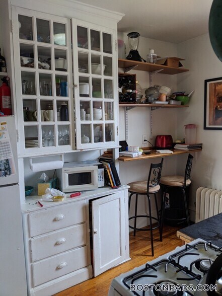 Building Photo - 97 Hancock St