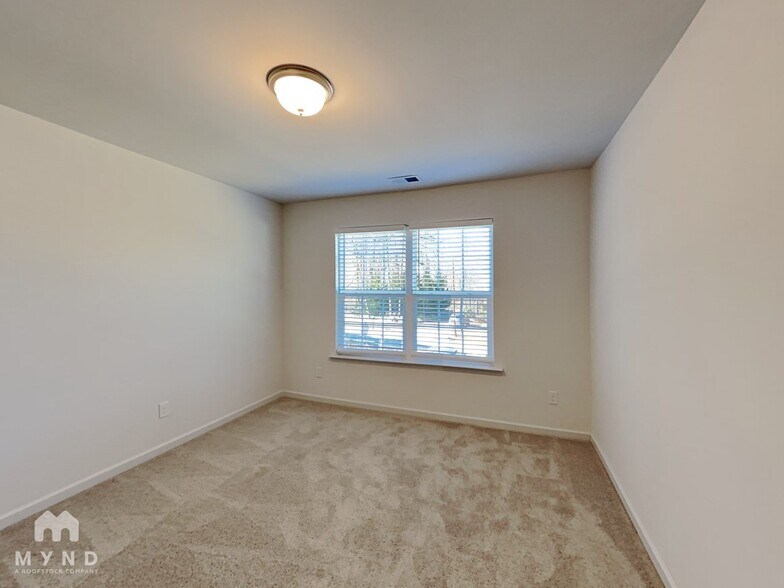 Building Photo - 1525 Allenbrook Dr