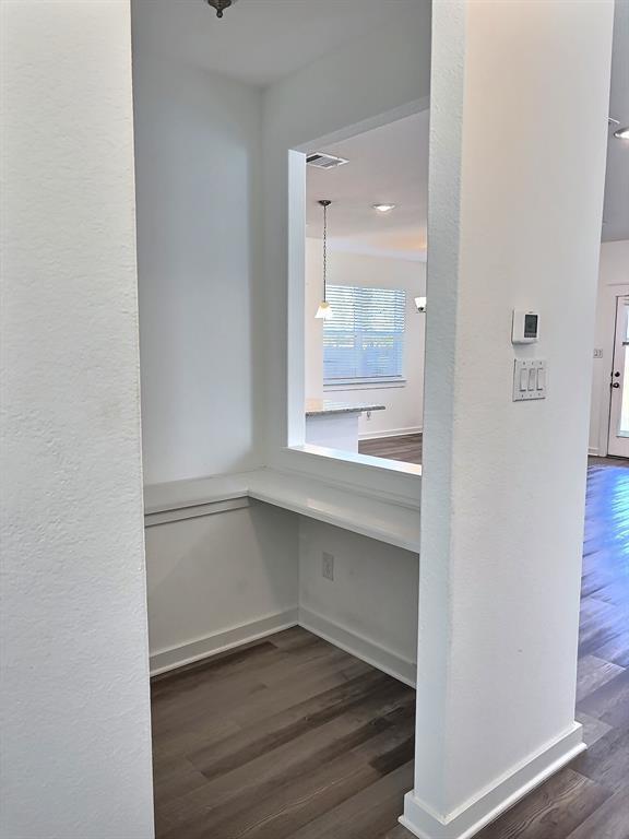 Building Photo - 1100 Terrace View Dr