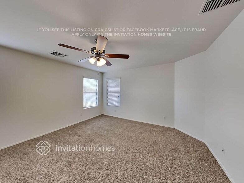 Building Photo - 13737 W Solano Dr