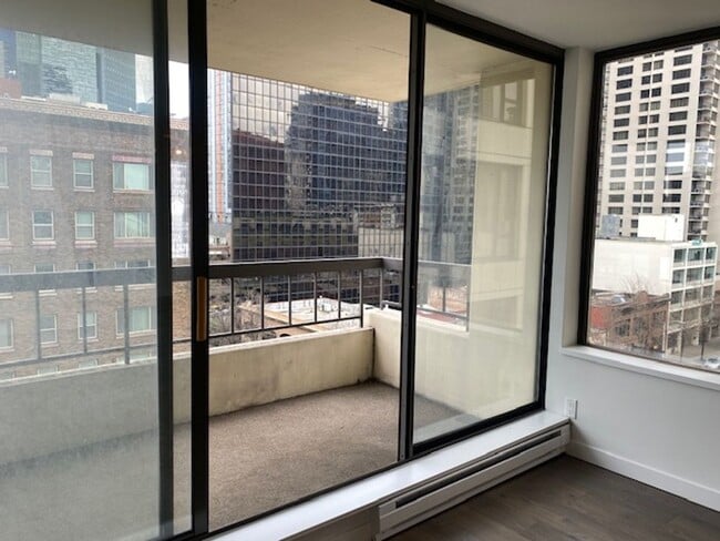 Building Photo - Belltown Condo- Newly renovated one bedroom 9th floor