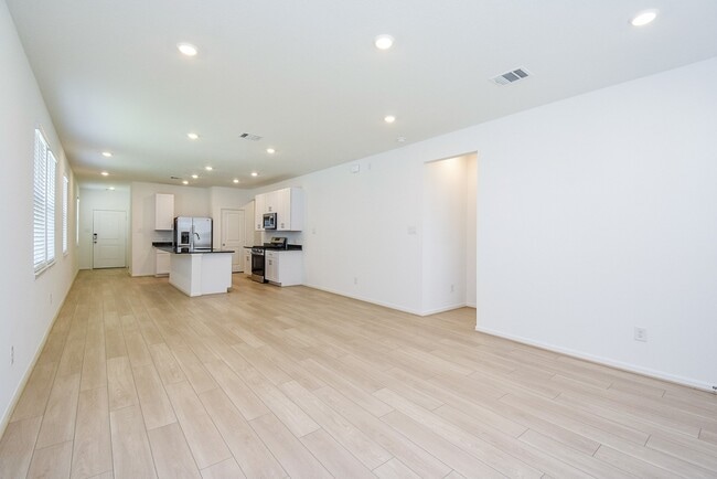 Building Photo - 21835 Red Lantana Trl