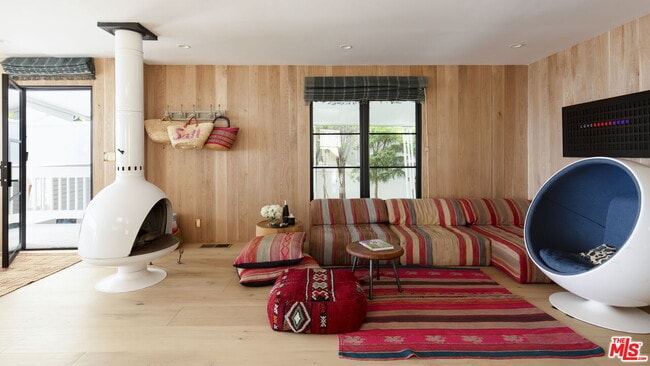 Building Photo - 29500 Heathercliff Rd