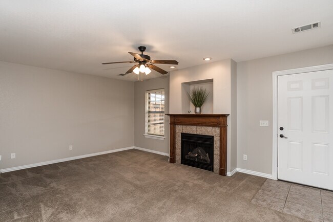Building Photo - 4069 Glenstone Terrace