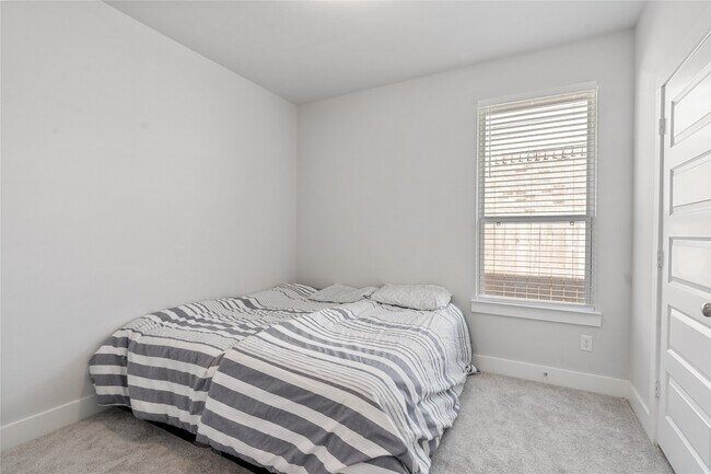 Building Photo - 17623 Azalea Clf Ct