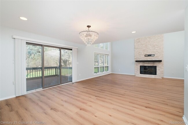 Building Photo - 1083 N Livernois Rd