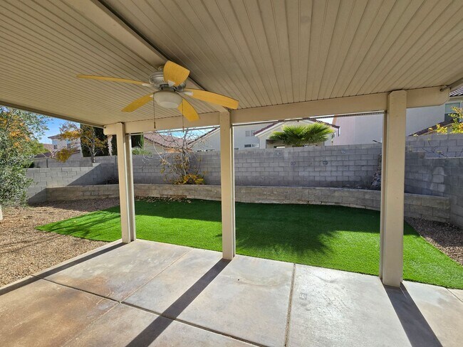 Building Photo - Rhodes Ranch Single Story Rental