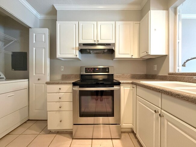 Building Photo - 2233 Stonecutter Dr