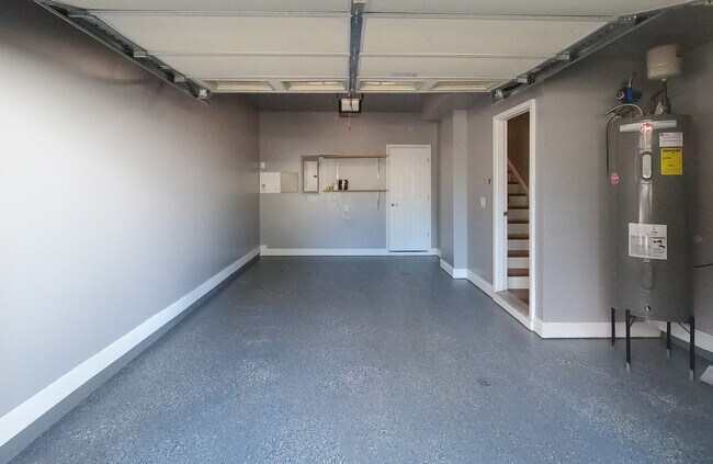 Building Photo - 213 16th St NW