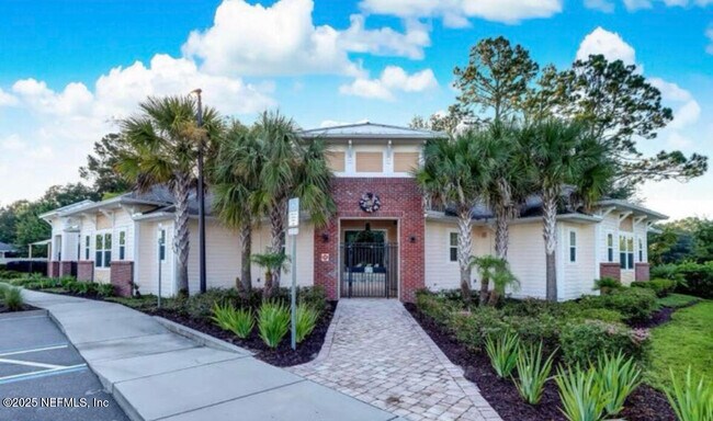 Building Photo - 15702 Chir Pine Dr