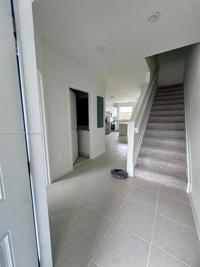 Building Photo - 35702 SW 178th Ct