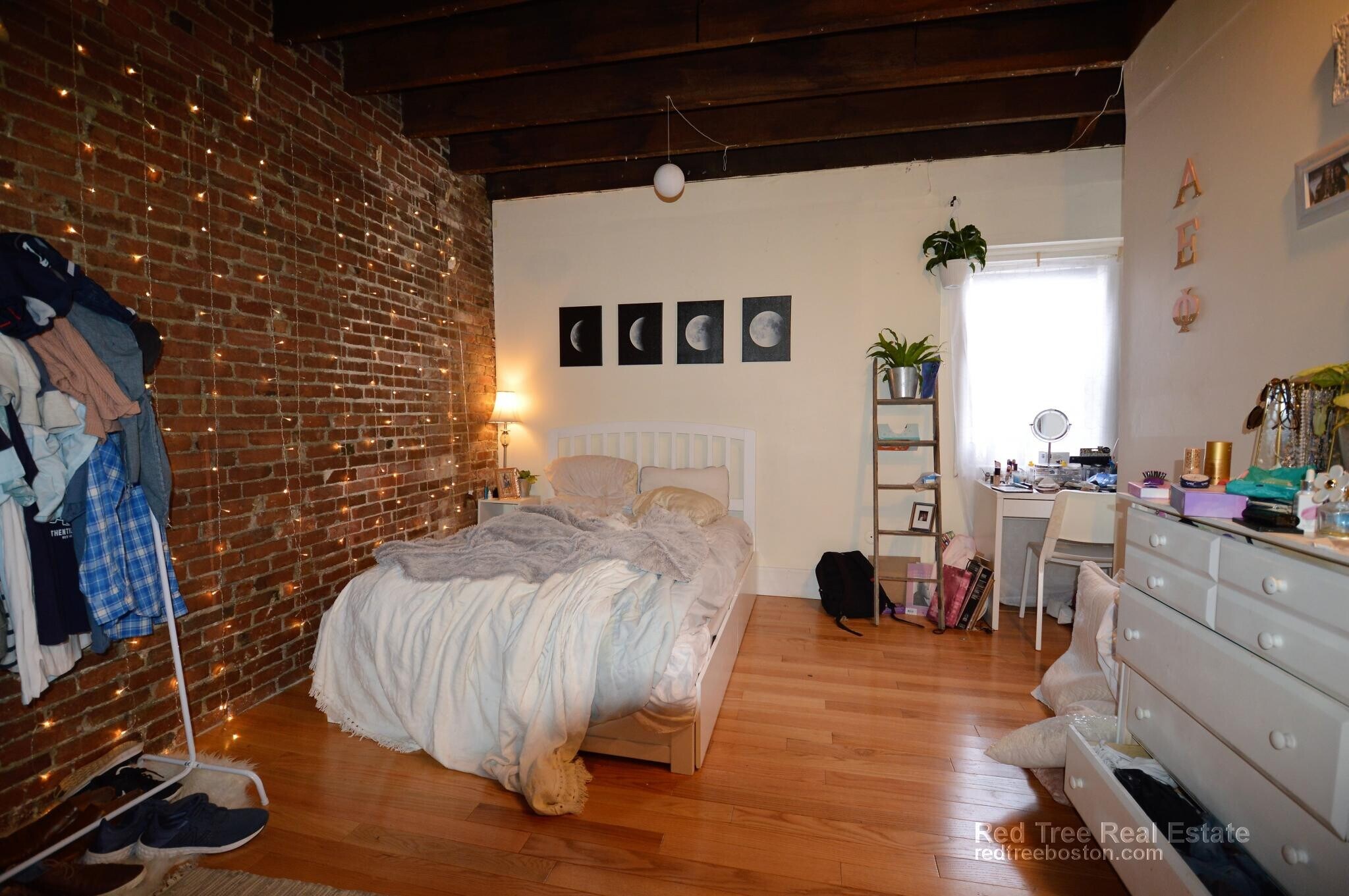 Building Photo - 25 St Marys Ct