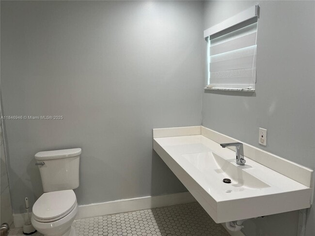 Building Photo - 248 NW 47th Ave