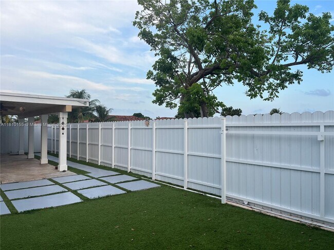 Building Photo - 12618 SW 211th Terrace