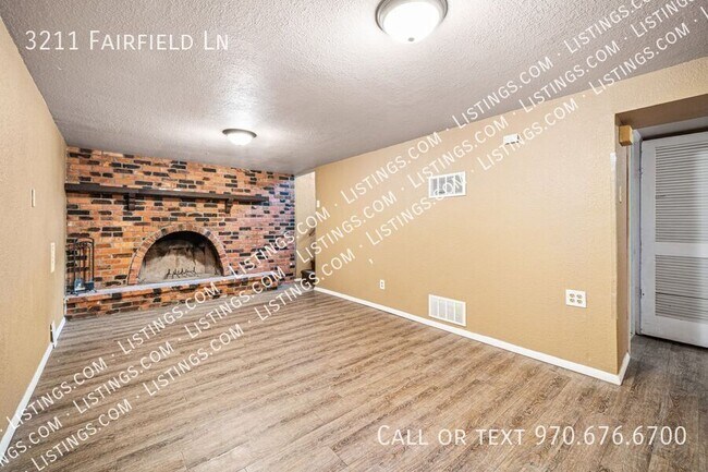 Building Photo - 3211 Fairfield Ln
