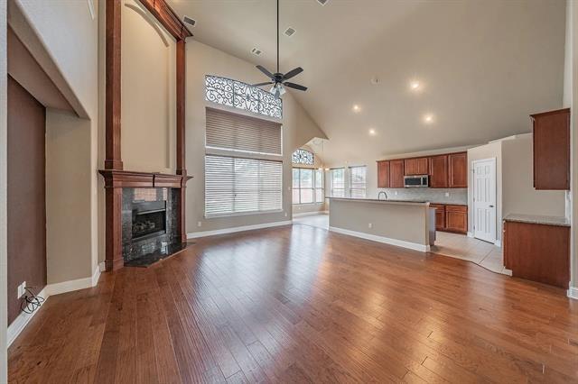 Building Photo - 1605 Buckhorn Dr