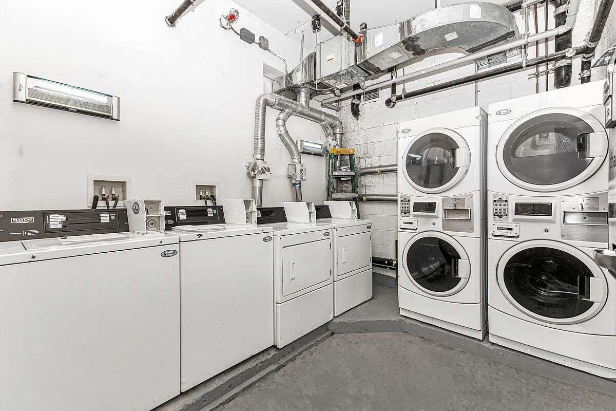 Building Photo - 531 W 159th St