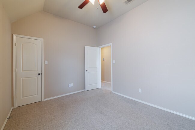 Building Photo - 2614 Misty Laurel Ct
