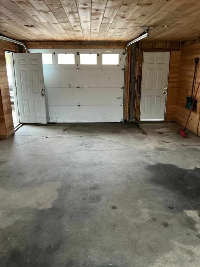 Building Photo - 165 Wiscasset Rd