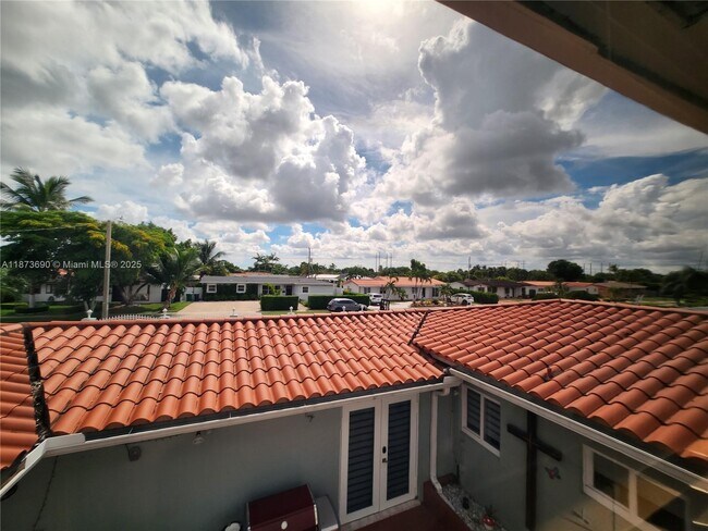 Building Photo - 3620 SW 106th Ave