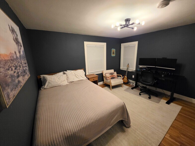 Building Photo - 56 Pilgrim Rd