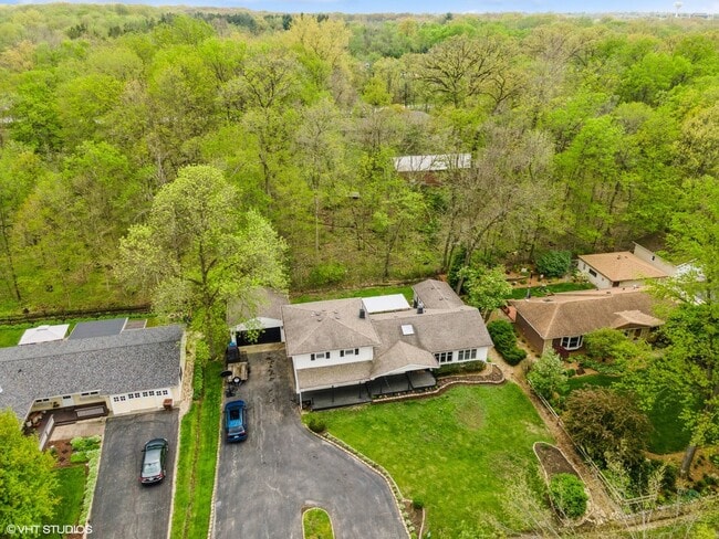 Building Photo - 11051 Elmwood Ct