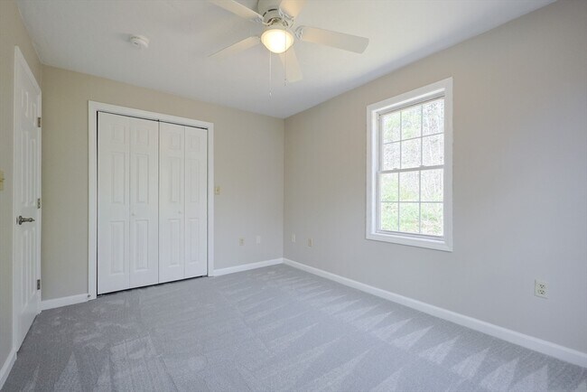 Building Photo - 127 Brook Rd