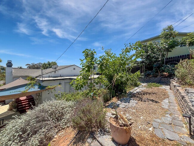 Building Photo - Beautiful 3BD/2BA House in El Cerrito w/ W...