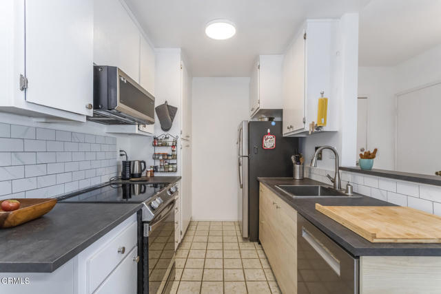 Building Photo - 355 S Los Robles Ave