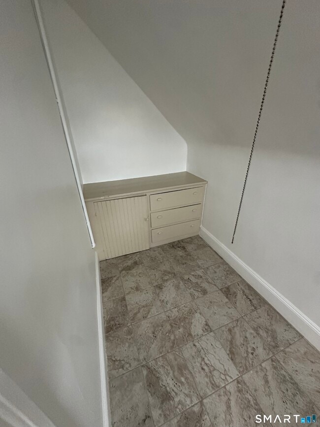 Building Photo - 205 French St