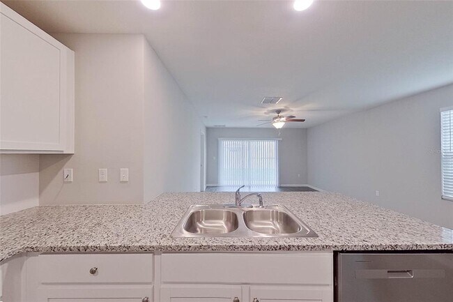 Building Photo - 8688 SW 43rd Ter