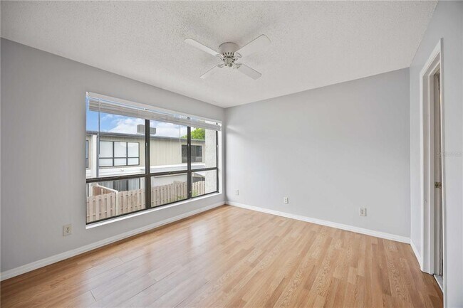 Building Photo - 4001 S Beneva Rd
