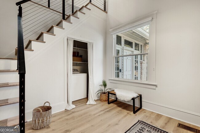 Building Photo - 901 Argonne Ave NE