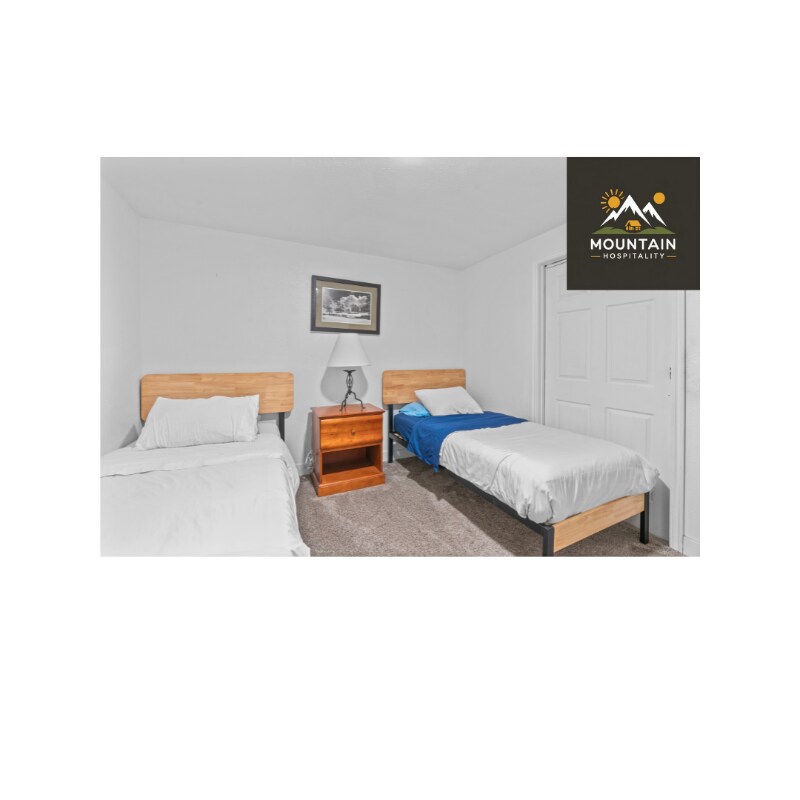 Building Photo - 1869 Dale Ridge Ave