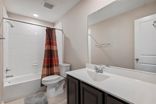 Building Photo - 113 Copper Lily Dr